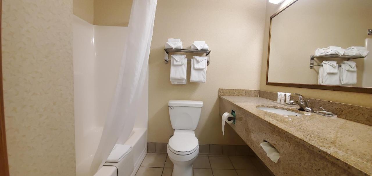 Wingate By Wyndham Youngstown - Austintown Екстериор снимка