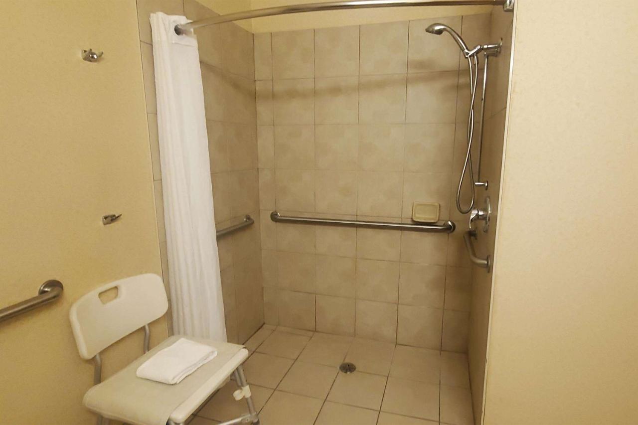 Wingate By Wyndham Youngstown - Austintown Екстериор снимка