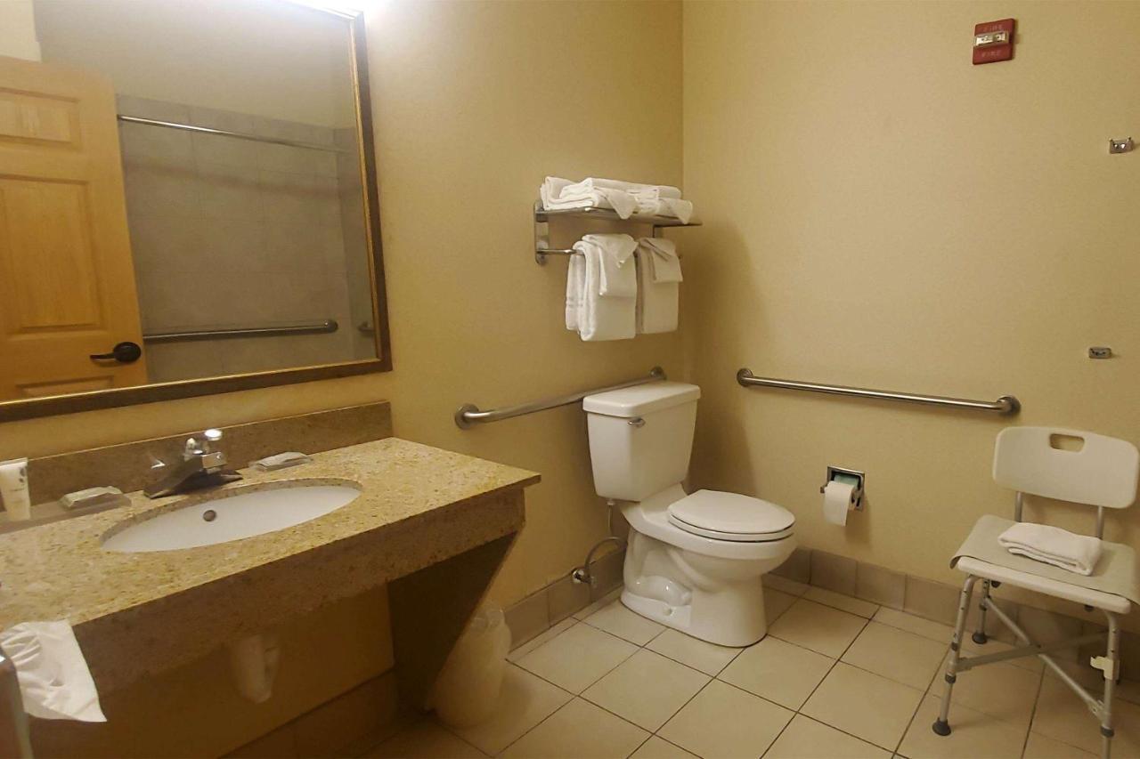 Wingate By Wyndham Youngstown - Austintown Екстериор снимка