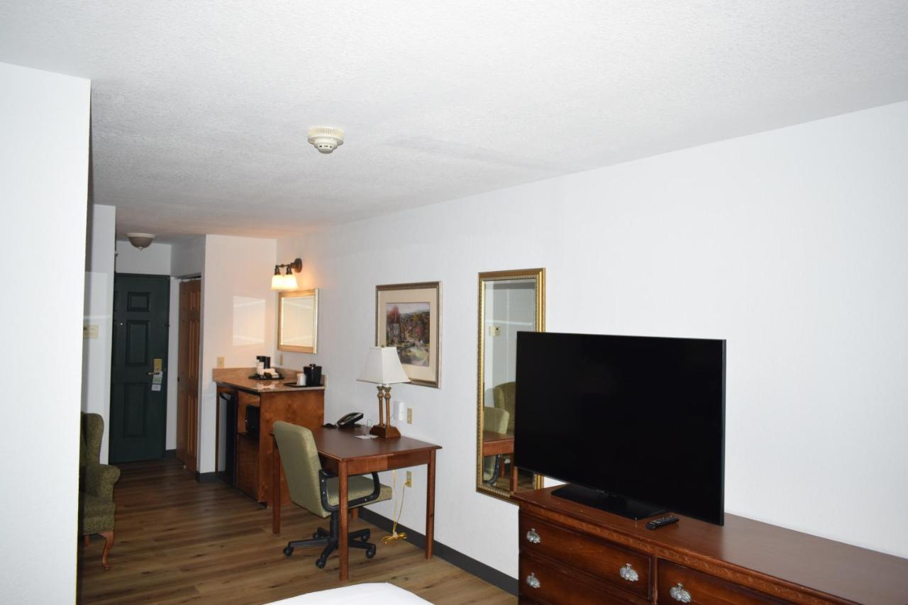 Wingate By Wyndham Youngstown - Austintown Екстериор снимка
