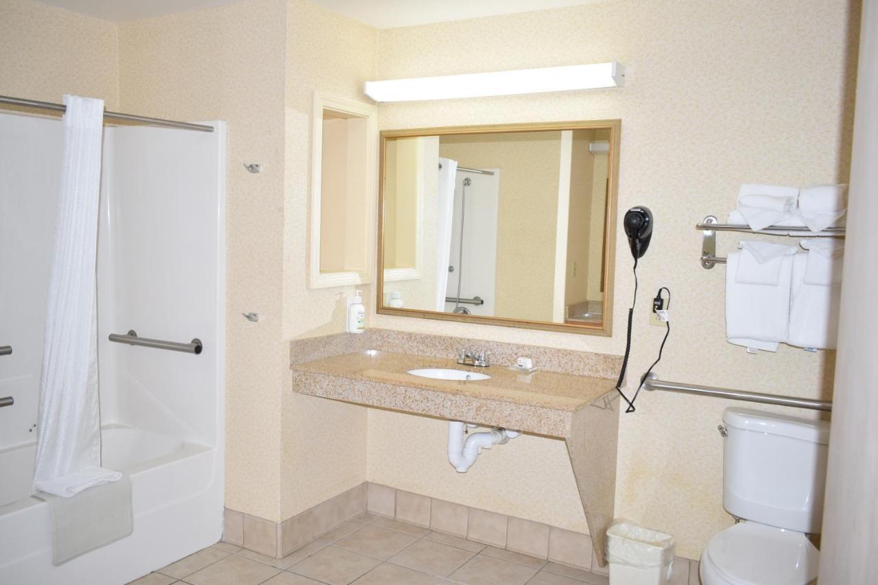 Wingate By Wyndham Youngstown - Austintown Екстериор снимка