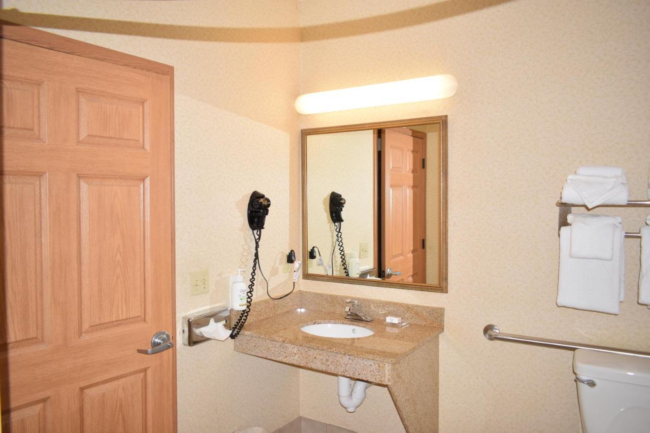 Wingate By Wyndham Youngstown - Austintown Екстериор снимка